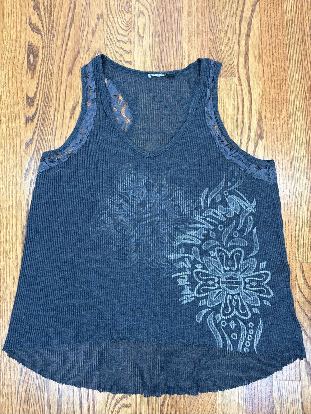 Harley-DavidsonĀ® Bike Chick Grey Lace-Trim Floral Tank (XL)
